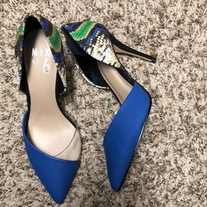 NEW Sexy Blue and Cobras Style Pump Heels
